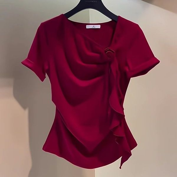 

Stylish Ladies' Body-Conscious Tee with Unusual Fitted Hemline, Red