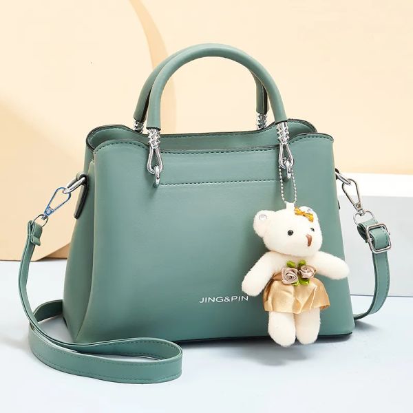

2025 Designer Bag New Style Fashion Casual Free Shipping Women's Large Capacity Soft Leather Multi-Layer Teddy Bear Pendant Shoulder Bag, Pink