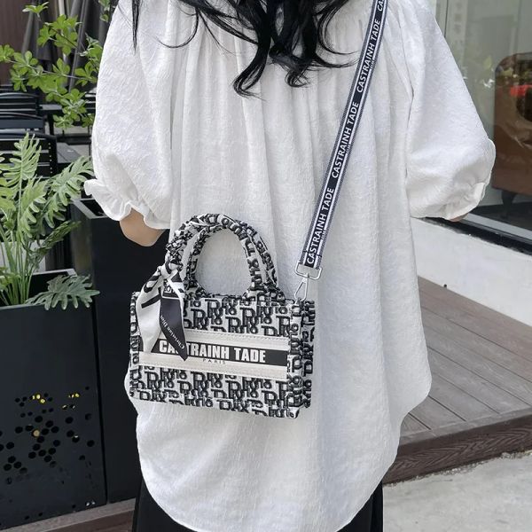 

Designer Bags Fashion Shoulder Bags Luxury Bag Crossbody Purse Designer 2025 New Collection, Fashionable Convertible Shoulder/Crossbody Bag for Work Travel, Black#