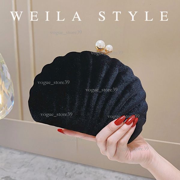 

New Style Veet Clutch For Women 2025 New Black Literary Style Socialite Evening Cheongsam Shell Bag 3A8, Black babe