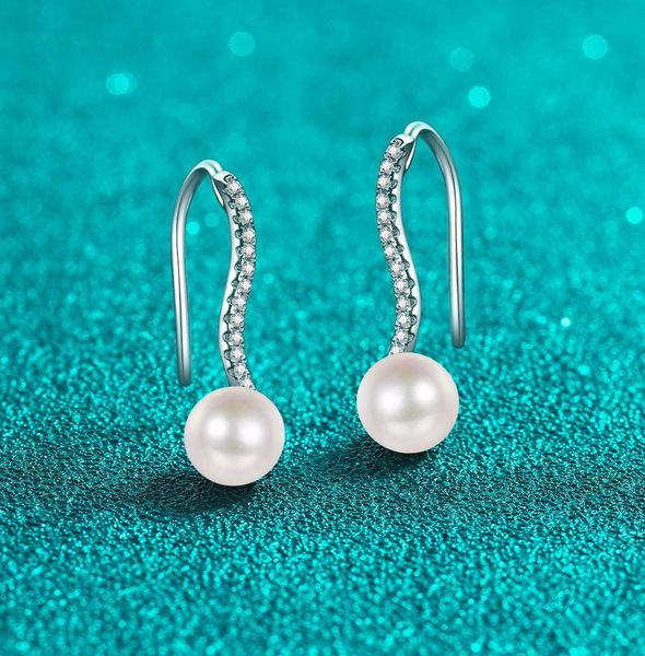 

Luxury Women's Wavy Patterned S925 Silver Earrings Featuring Real Moissanites and Cultured Pearls