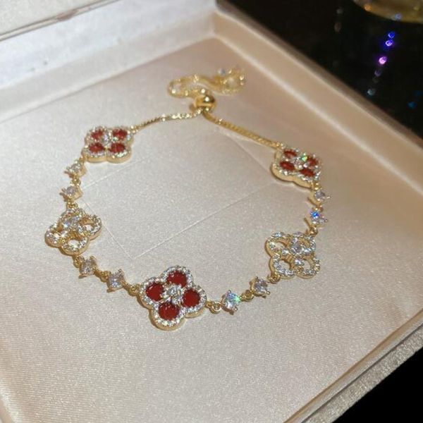 

Luxury Designer Clover Bracelets Women Gold Silver Flower Diamond Chain Charm Bangle Jewelry Birthday Gift