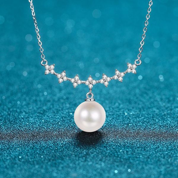 

Elegant Nine-Two-Five Silver Jewelry: Female Necklace Incorporating Celtic Knots Motif Plus Natural Gemstones