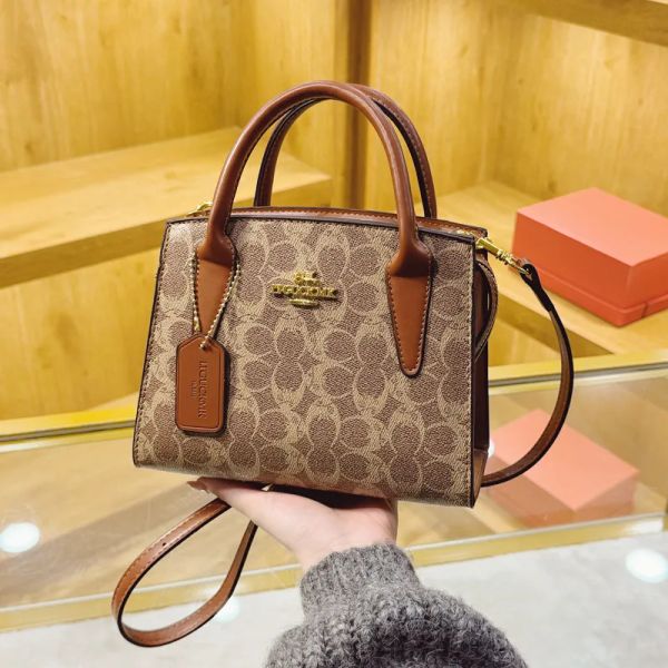 

Designer Bag Shoulder Bag Luxury Bag Crossbody Purse Designer Tote Bag for Women Versatile Shoulder Crossbody Handle Purse with Timeless Elegance, Coffee