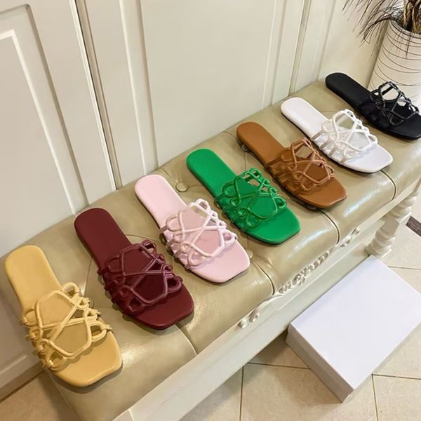 

Petal Anagram Slides Rubber Flip Flops Designer Women Beach Slippers Leather Sandals Cut Out Walking Shoes Square Open Toe Flat Heel 772, A1