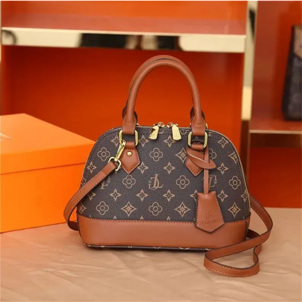 

Top Quality Women Shell bag Shoulder Bags Chain Messenger Bag Leather Handbags Shell Wallet Purse Ladies Cosmetic Crossbody Bags Tote bag, Khaki