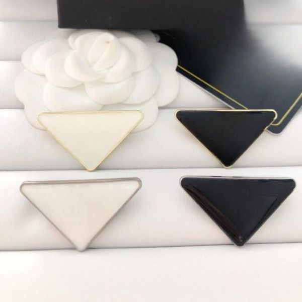 

Luxury Brand Designer Brooches 18K Gold Plated Pin Pearl Letter Brooch Jewelry Accessorie Wedding Party Gift