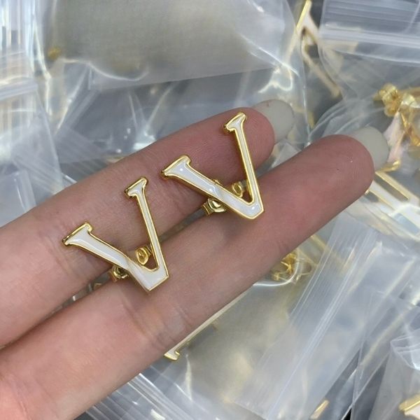 

Fashion Designer Earrings Luxury Gold Plated Stud Earrings for Women Trendy Earring Simple Gold Letter Stud Lady Jewelry