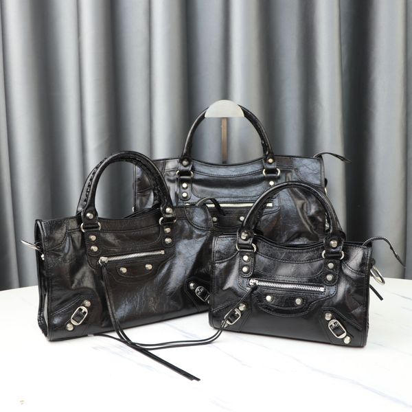 

Cross Body Purses P Rivet Locomotive ins Spicy Girl Advanced Fashion Carrying Pillow One Shoulder Crossbody Bag25 New Le city French, @3