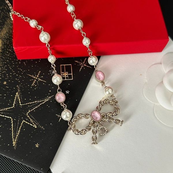 

Classic Design Necklace Pearl Chain Crystal Diamond Pendant Necklaces Women Jewelry Gift Fashion Accessories Letters