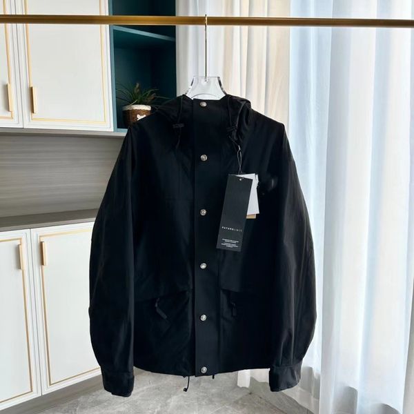 

1986 Windbreaker Waterproof Breathable Single Layer Jacket for Outdoor Climbing and Cycling Windproof Coat, Brown