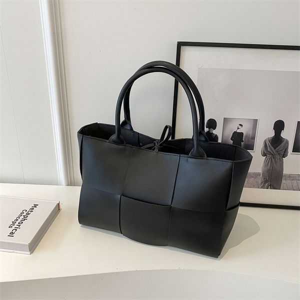 

High-end Tote Designer New Fashion Versatile Woven Large Capacity Underarm Shoulder Bag Multiple Colors Free Shipping, #green