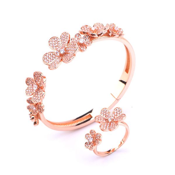 

Fashion Full Zircon Three-Leaf Flower Bracelet Fresh Open Ring Set For Women Light Luxury Elegant Jewelry 79