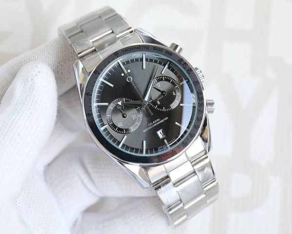 

Men's Wristwatch Adopts Premium Stainless Steel Case Stainless Steel Strap Shows Strength, Excellent Quality and Exquisite Appearance Enhance Noble Status, Red