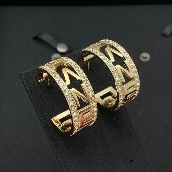 

Women Earrings Loop Drop Ear Stud Gold Plated Copper Earrings Fashion Women Letter Crystal Pearl Stud Earrings Wedding Jewelry Gifts