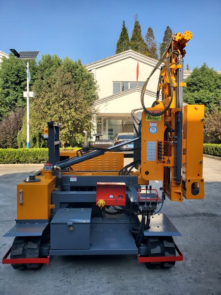 

Eco-Friendly Solar Guardrail Pile Driver | High Performance with Hammer Pump and Engine Core Components