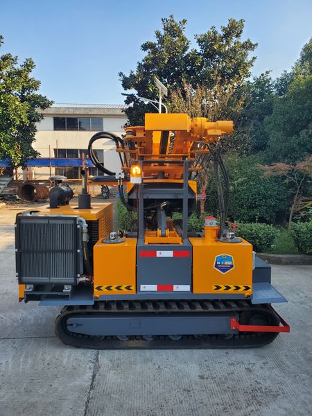 

High Efficiency Solar-Powered Guardrail Pile Driver | Built with Hammer Pump & Engine Core for Construction