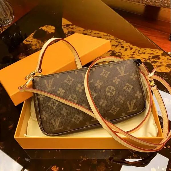 

2026 bag Underarm Mahjong Women Crossbody Shoulder Bags Chain Letters Old Flower Handbags Lady Bag Designer wallet purse, Embossed black