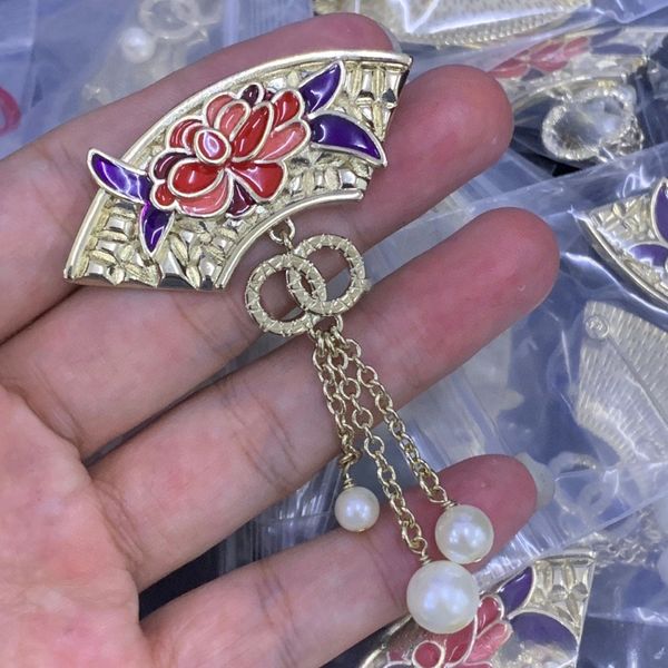 

Luxury Brooch Brand Designer Letters Brooches Gold Plated Brooch Fashion Jewelry Accessorie Wedding Party Gift