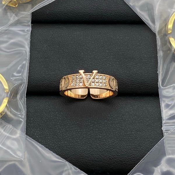 

Designer Ring Crystal Letter Gold Plated Copper Open Rings Fashion Luxury Ring for Womens Wedding Jewelry Gifts