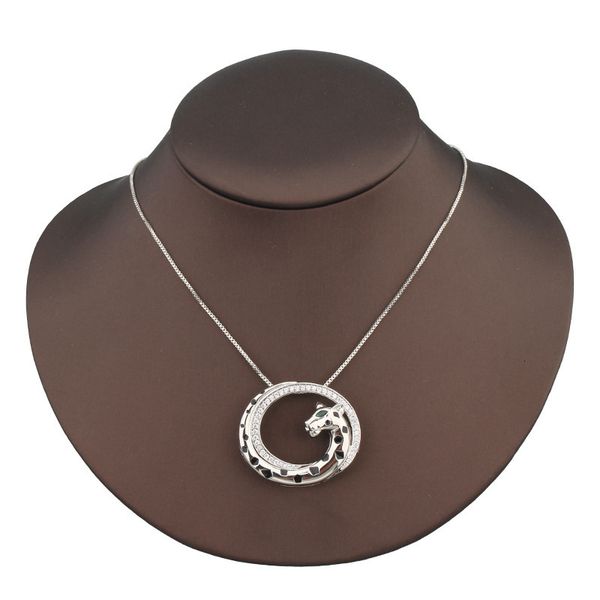 

Retro Oval Hollow Leopard Pendant Micro Inlaid Zircon Hip Hop Jewelry Street Rapper Men's Necklace