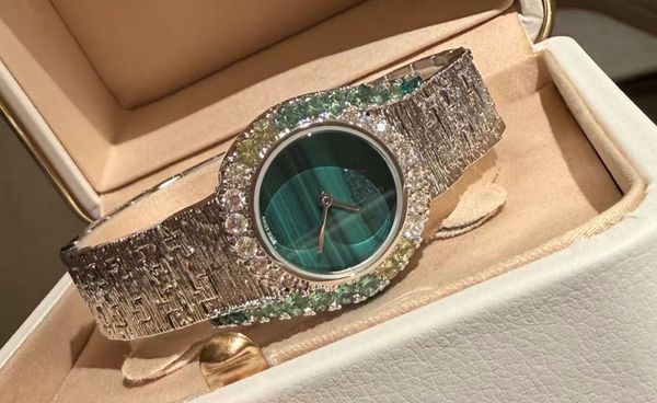 

Exquisite Watch, Excellent Quality and Trustworthy, a Classic Choice on the Wrist Beautifully configured gift box packaging and factory certificate of conformity, Blue