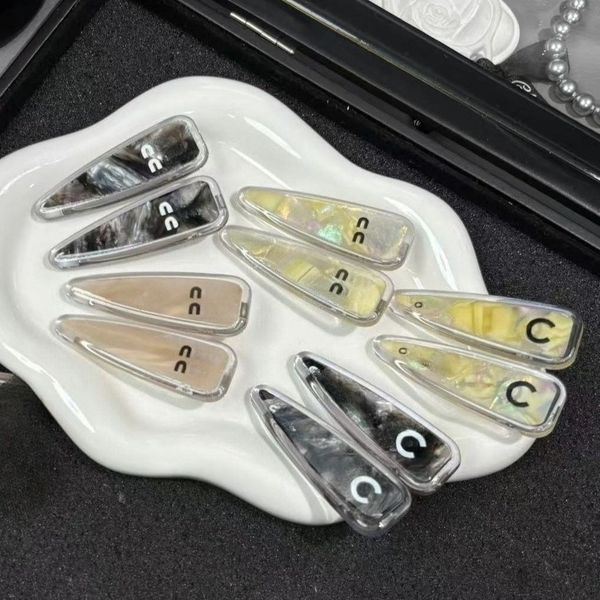 

Luxury Designer Hair Clip Letter Side Clip Letter Barrettes Hair Accessories Headwear Hair Jewelry High Quality Hairpin