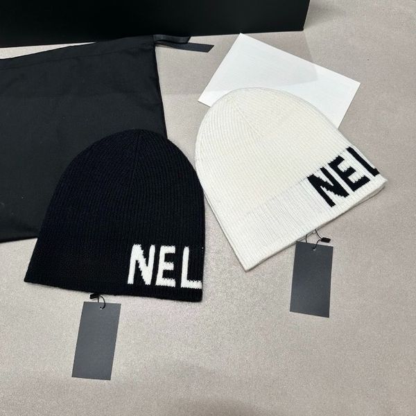

Womens Mens Beanies Designer Winter Autumn Wool Knitted Hat Luxury Warm Hats Letters Cashmere Fashion Beanie Hats High Quality Couple Style, Black 2