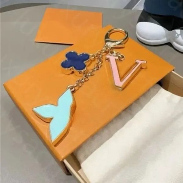 

Luxurys Keychain Designer Keychain Gold Chain Women Buckle Charms Jewelry Keyring Bags Couple Charm Car Key Good Gift