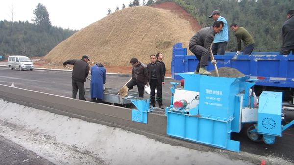 

Economical Curb Installation Solution: Automated Slipform for Municipal & Highway Work