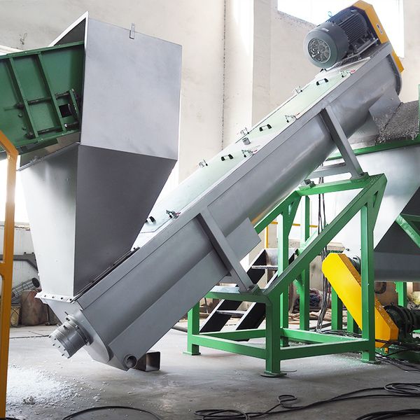 

Heavy-Duty Fully Automatic Washing System for Contaminated PE/PP Film and Raffia Bag Recycling