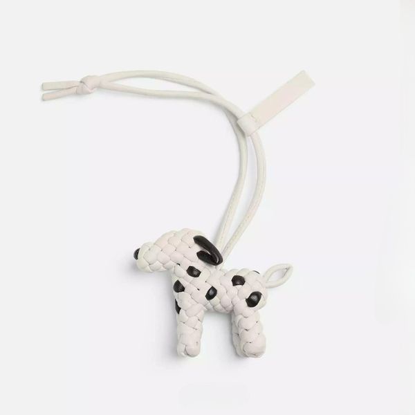 

Designer Keychain Bag Charms Pendant Leather Puppy Keychains for Men and Women High-quality Car Keychains Keyring Couple Gifts