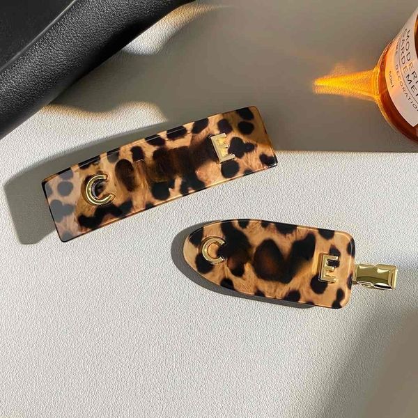 

Luxury Barrettes Designer Womens Acrylic Hairpin Brand design Headband Leisure Hairclips Hair Clips, Army green