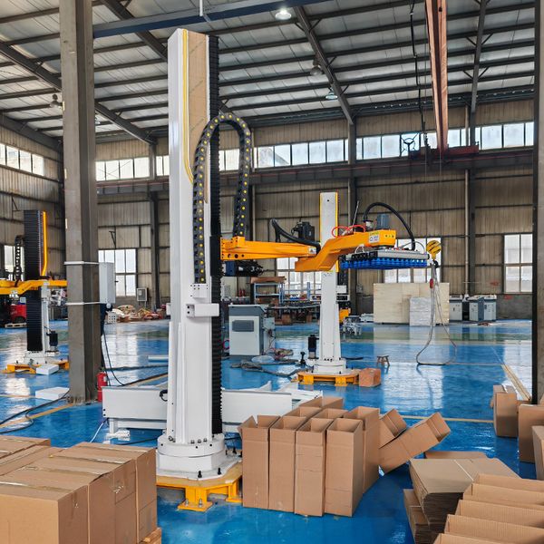 

High-Capacity Column Palletizer for 25kg Bagged Goods, Boxes, Bottles & Pails - Multi-Format Robot