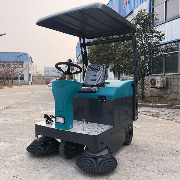 

Efficient Ride-On Sweeping Vehicle Designed for Large-Scale Retail Stores and Supermarket Cleaning