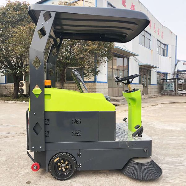 

Ride-On Sweeper Featuring a Robust Main Brush and Aggressive Side Brushes for Deep Cleaning