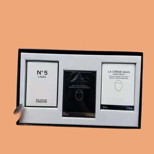 

Egg New hand cream Set 50ml*3 Lotion LA CREME N5 L'EAU MAIN Veloute Adoucit Eclaircit Smooth Soften Brighten Hand Skin Care Cream good quality fast delivery 50ml*3