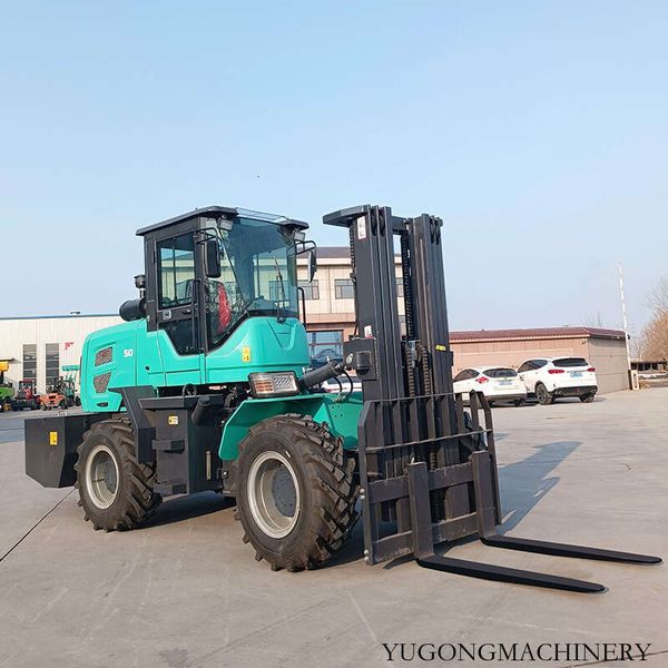 

Robust Diesel Rough Terrain Forklift With Cab For Operator Safety