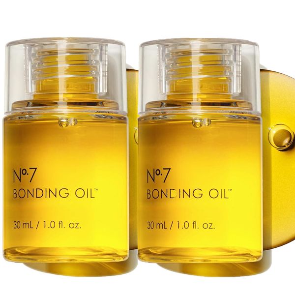 

No. 7 Bonding Oil Concentrated High Shine Heat Protectant,Visibly Smooths & Softens Hair, Added Color Vibrancy,Up to 72 Hour Frizz Control For All Hair Types (Pack of 2)