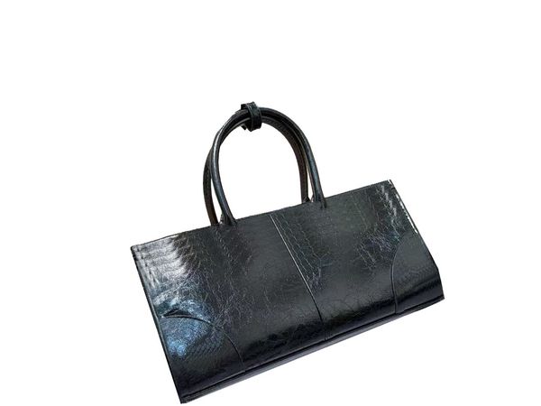 

YY2024218 High quality Designer bag high quality shoulder bag women's fashion hand strap, solid color bag, Red