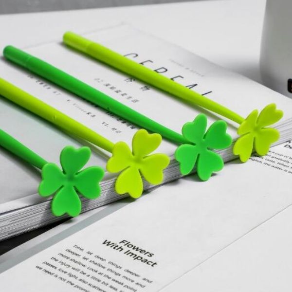 Creative Stationery - Four-leaf Clover Flower Synthetic Flowers - Neutral Pen - Cute and Fresh - Lucky - Student