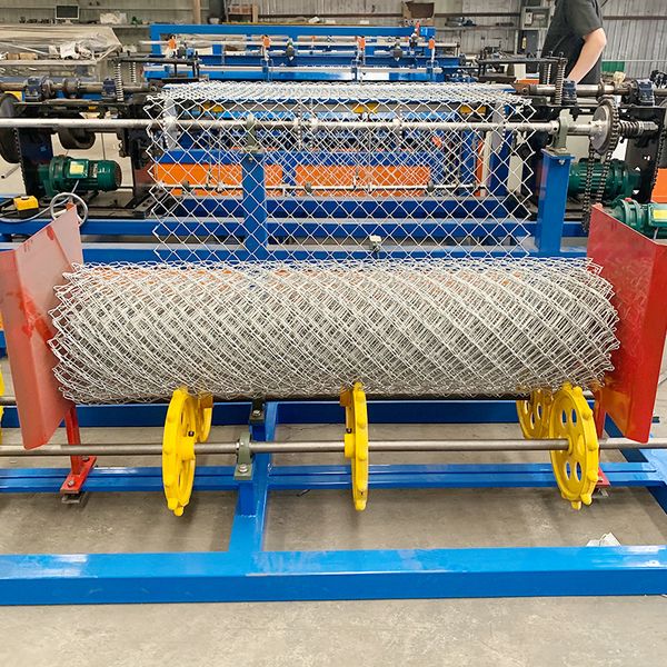 

Crimped Wire Mesh Weaving Machine | Pre-Crimped Wire for Stable Openings & Screening