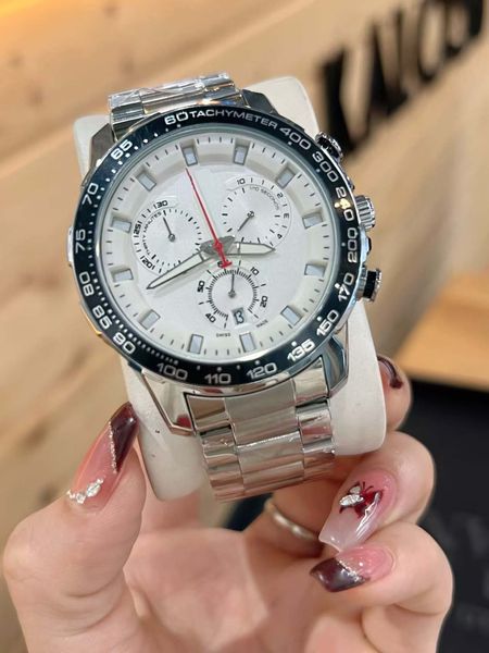 

Quartz Watch, A Must-Have for Stylish Men, Fashionable and Dynamic at All Times, Bronze