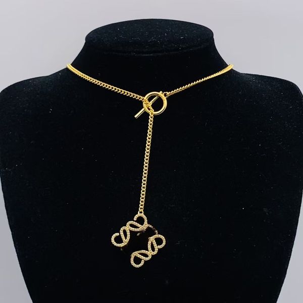 

Designer Pendant Necklace for Women Chain Gold Plated Necklace Women Chain Choker Christmas Jewlery