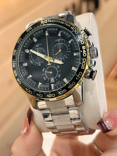 

Dynamic and Fashionable Men's Watch, Quartz Precision, Exquisite Appearance Showcasing High-End Taste, Yellow