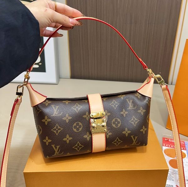 

designer bag p0chette mia Handheld Chain Bag Bag Smooth Leather handbag 10AA High quality women's bag Horn-shaped bagclassic new handbag 001., #~2 25cm