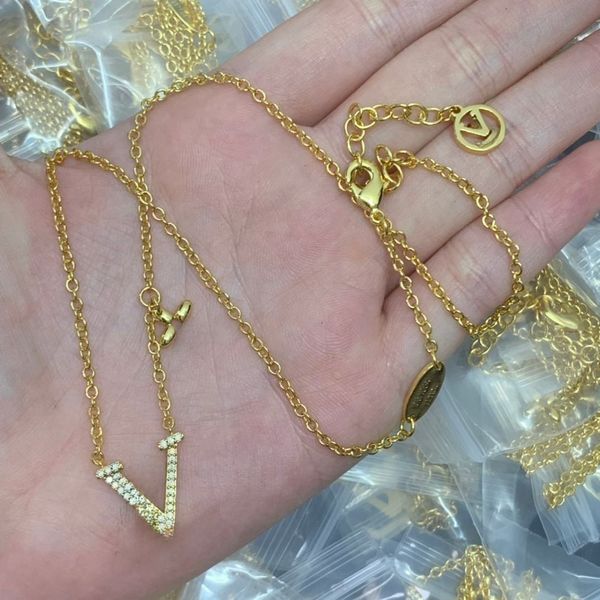 

Luxury Pendant Necklace Designer Letter Chain Gold Plated Women necklace Wedding Party Jewelry Accessories with Gift Box