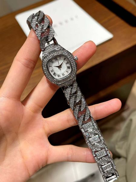 

Arbitrary Choice of Exquisite Wristwatches: Women's Luxury Watches with Metal Straps, Beautiful Appearance, Various Fashionable Styles, Orange