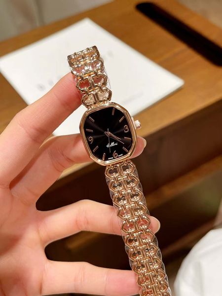 

Arbitrary Choice of Women's Watches: Exquisite Fashionable Wristwatches with Metal Straps, Beautiful Appearance, Luxury Women's Wristwatches with Various Styles, Silver