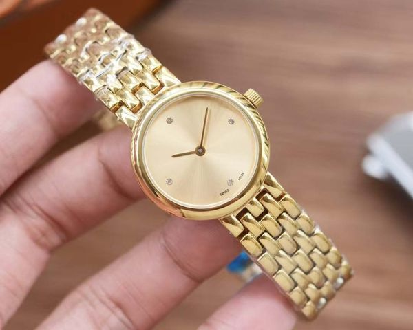 

Cute Series Quartz Women's Watch: A Must-have Watch for Ladies, Dazzling and Feminine Design Showing Noble Temperament, Black